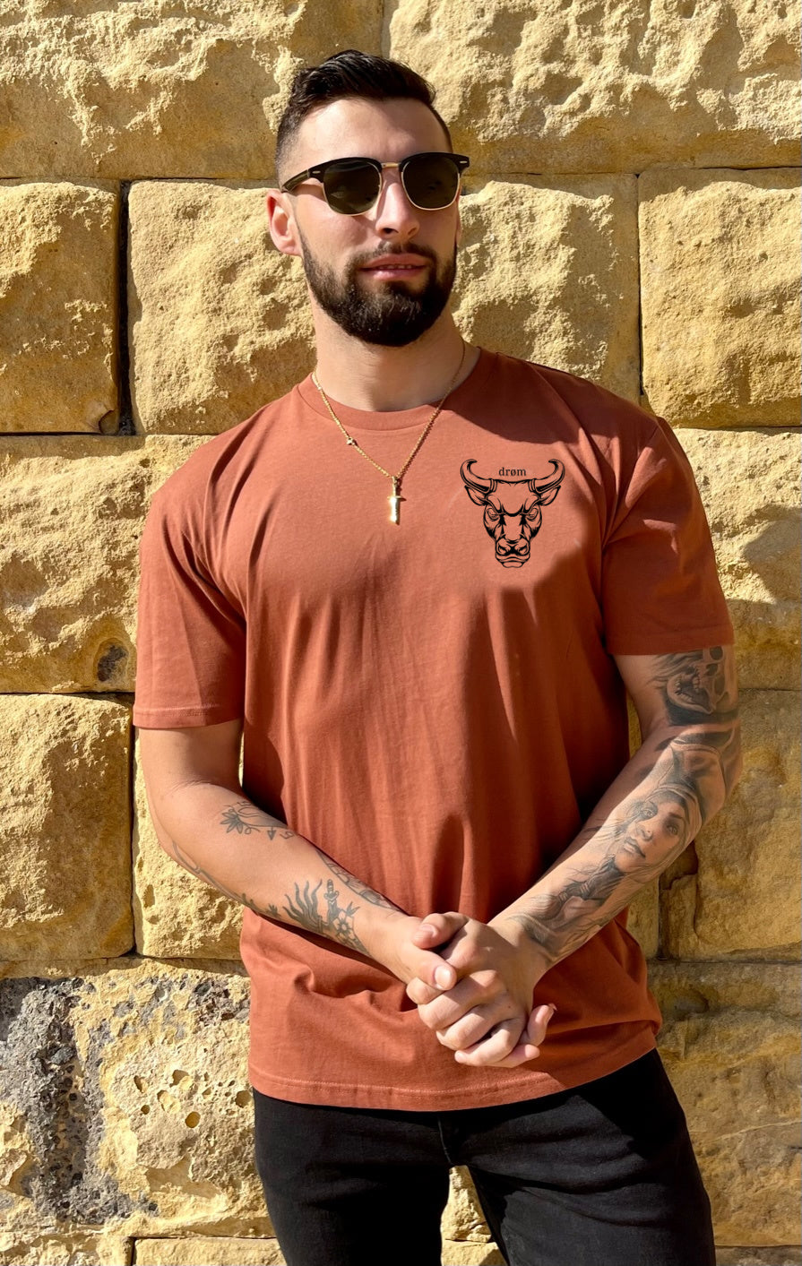 Tee - Black or White Bull design