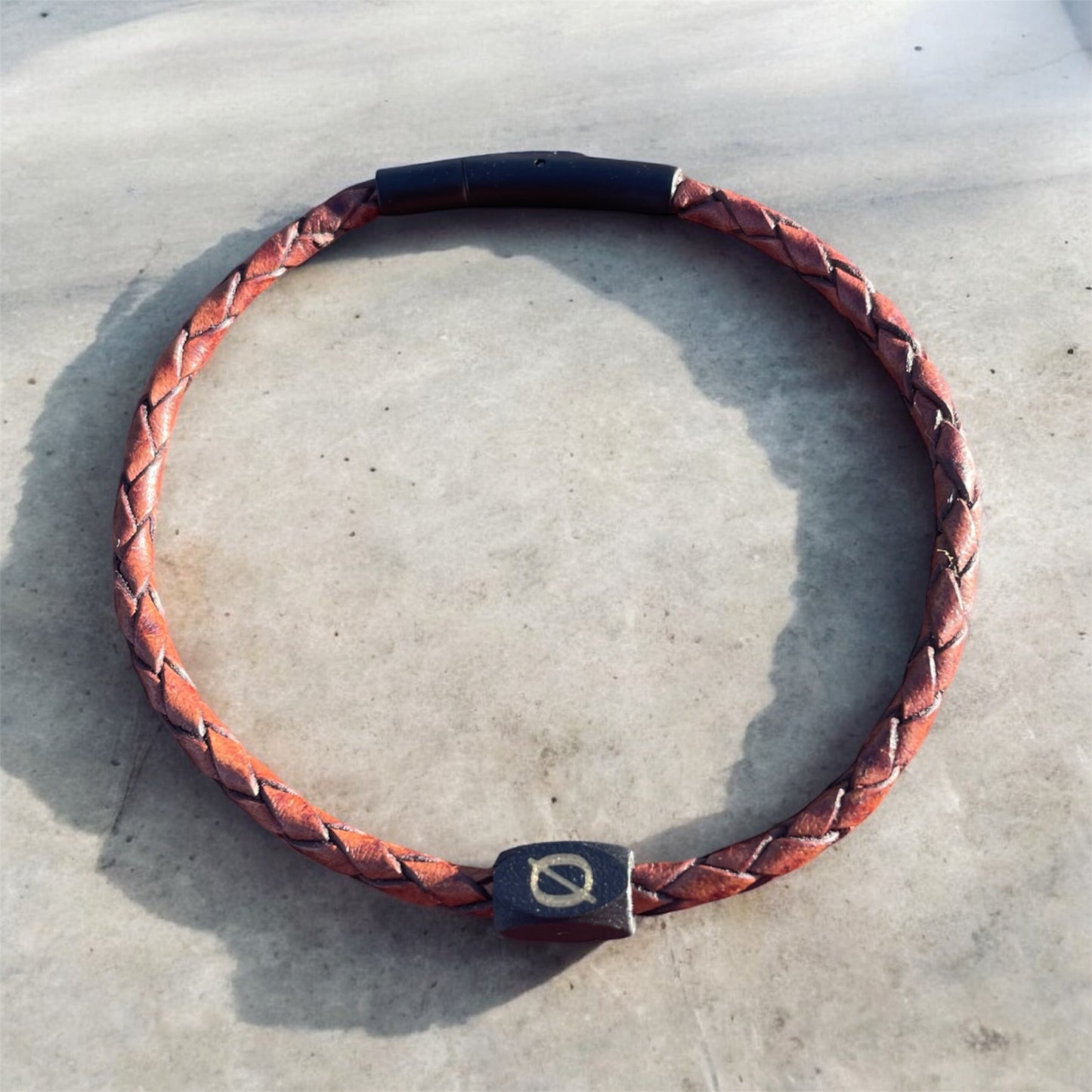 Single Band Unisex Leather Bracelet