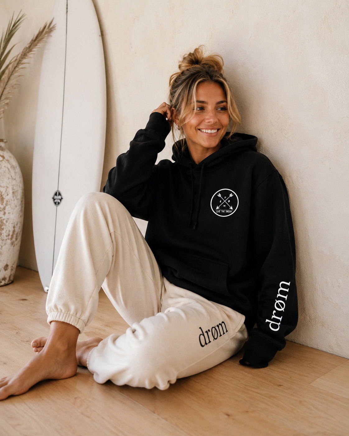 Womens Tracksuit drøm Arrows Black top with Sand pants