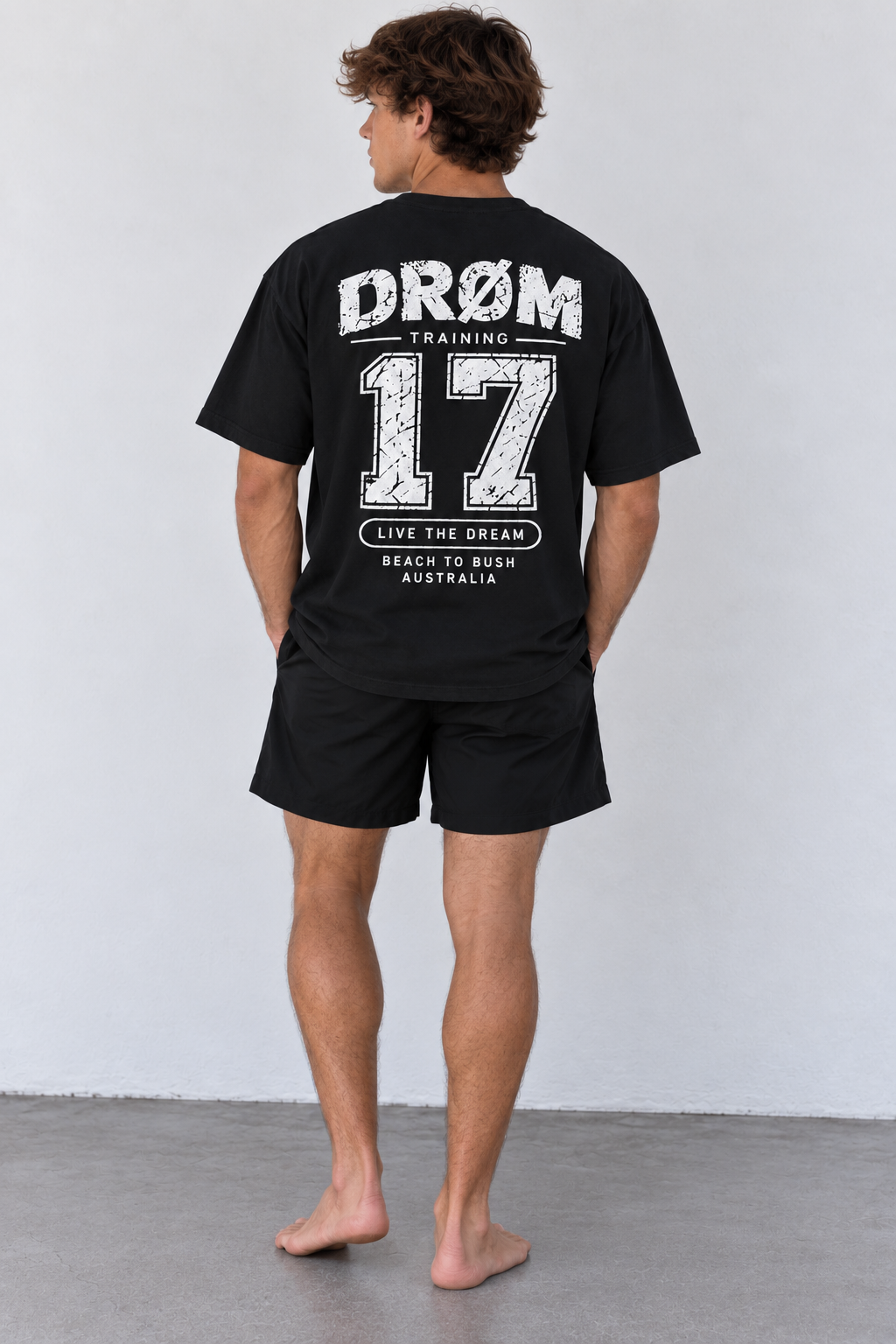 Mens Tee Oversized Number 17 drom Training.