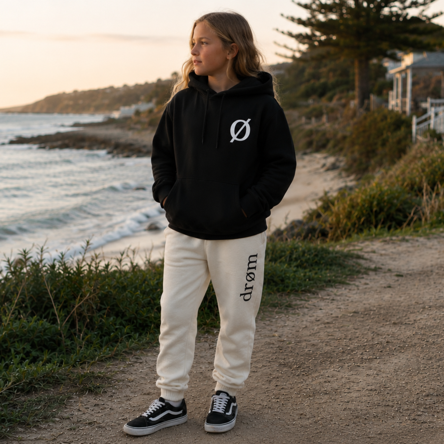 Girls drøm Logo Black Top with Sand Pants