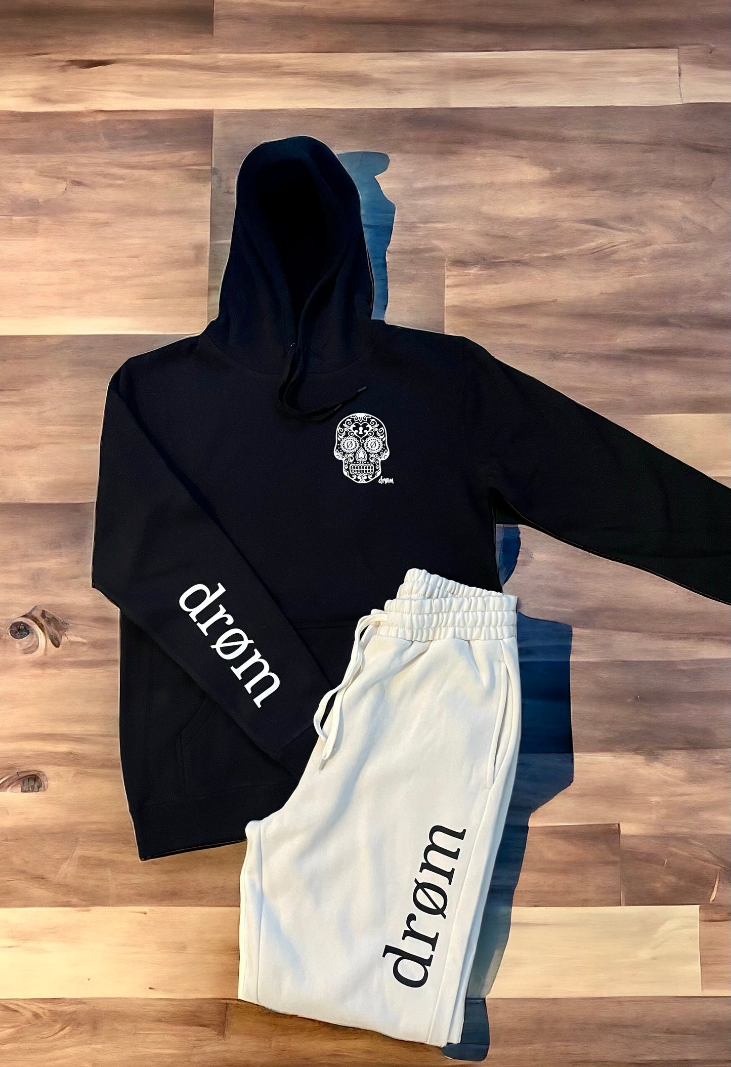 Tracksuit - Sugar Skull - Black top - Sand pants